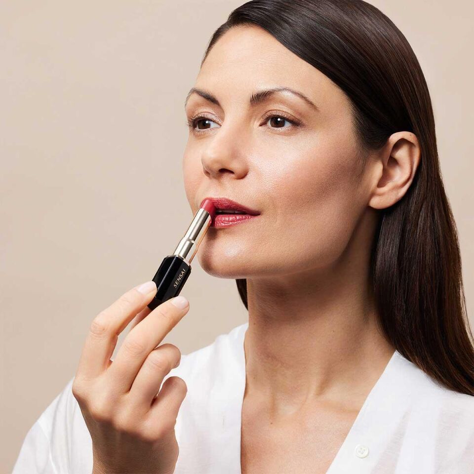 Lasting Plump Lipstick (Refill) - Uzun Süre Kalıcı Dolgunlaştırıcı Ruj Lasting Plump Lipstick LP10 (Refill) - Uzun Süre Kalıcı Dolgunlaştırıcı Ruj