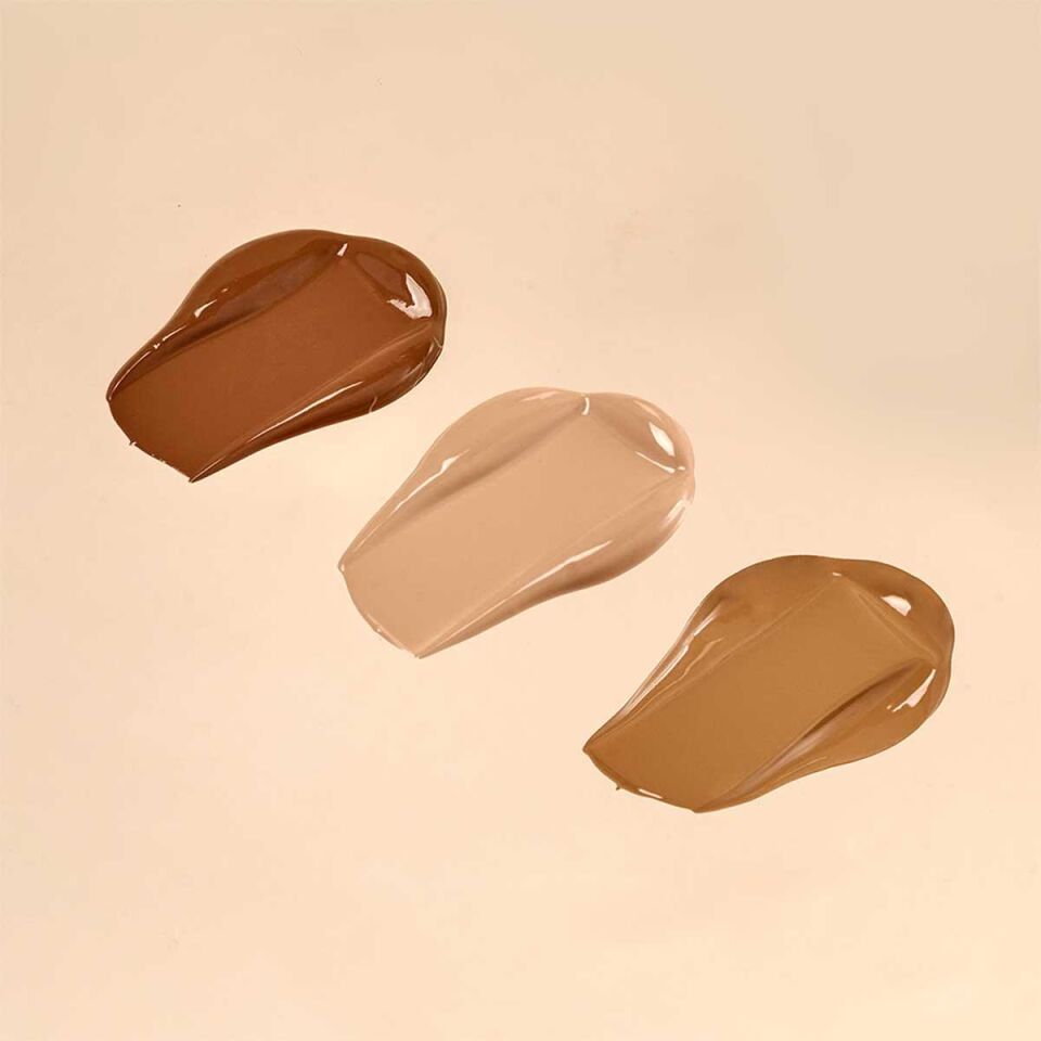 Flawless Satin Moisture Foundation - Fondöten Flawless Satin Moisture Foundation FS102 - Fondöten