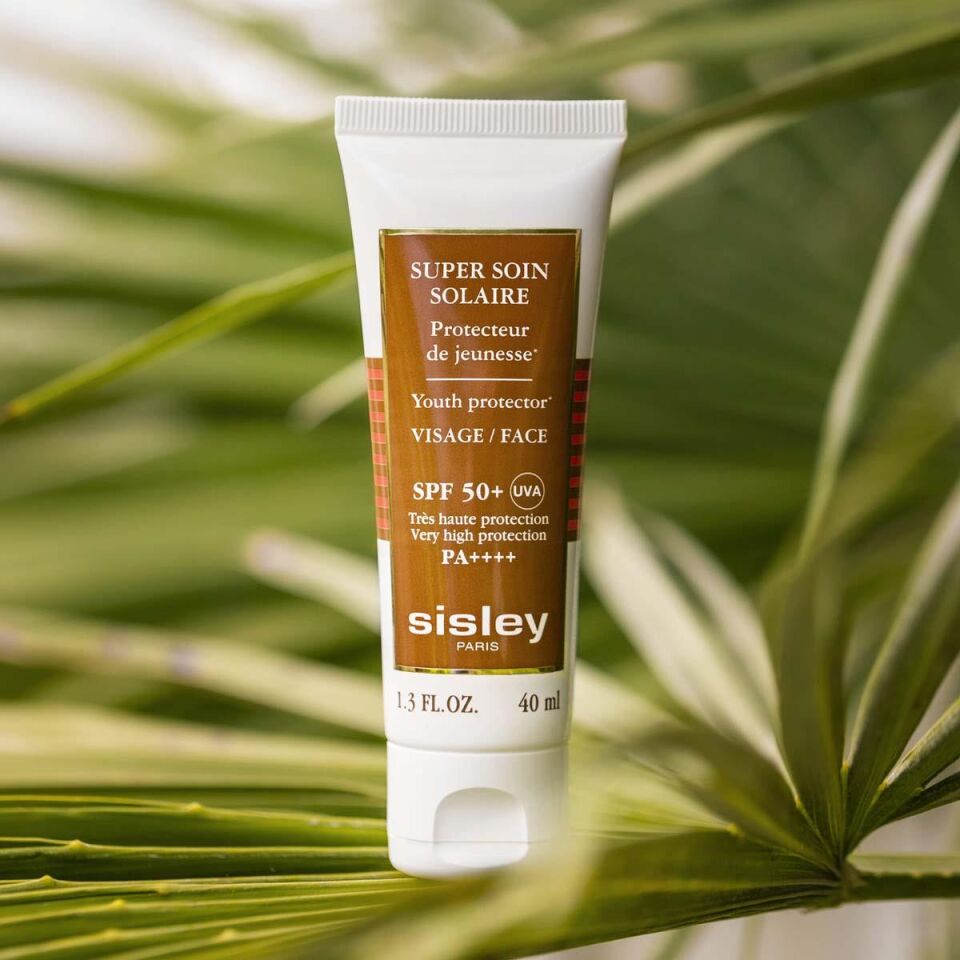 Super Soin Solaire Facial Sun Care - Yüz İçin Güneş Koruyucu SPF50+ 40 ml