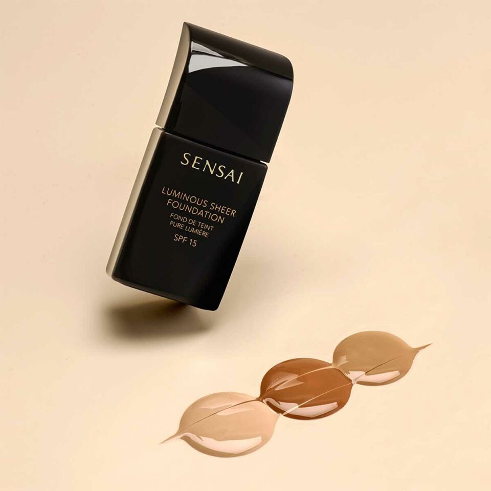Luminous Sheer Foundation LS103