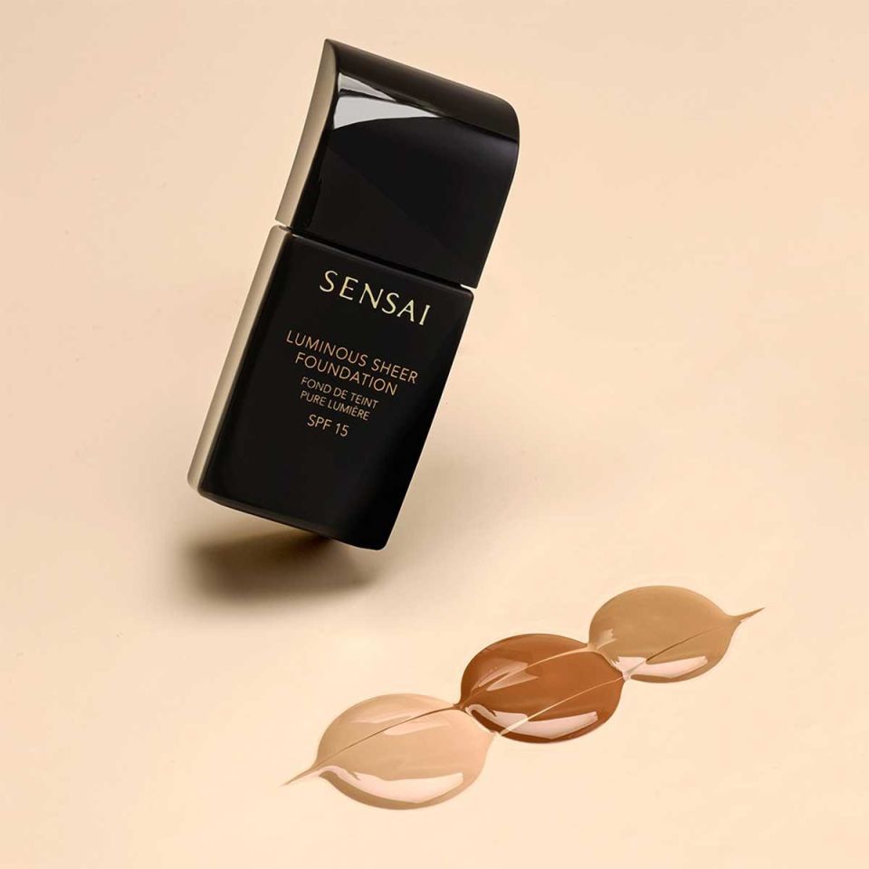 Luminous Sheer Foundation LS202